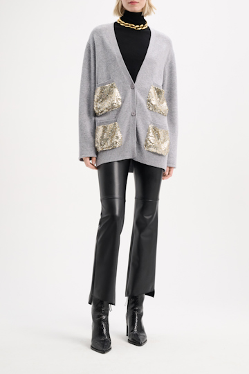 Dorothee Schumacher Cardigan mit Taschen aus Pailletten cozy grey