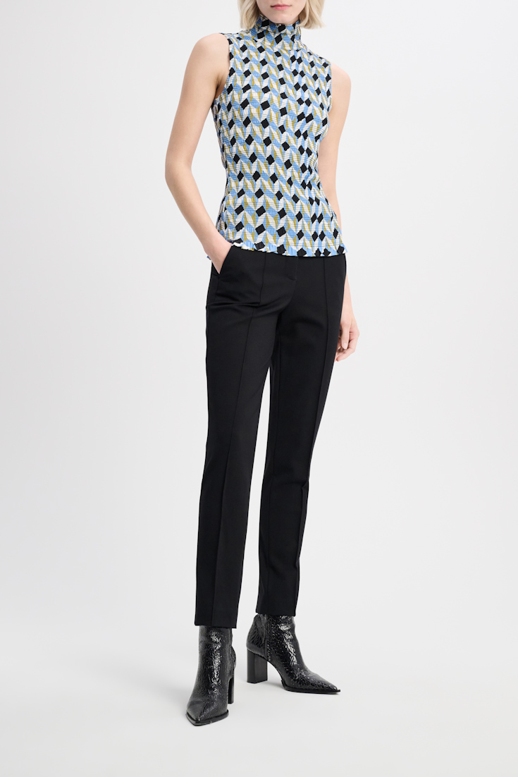 Dorothee Schumacher Gesmoktes Rollkragentop mit grafischem Print blue graphics