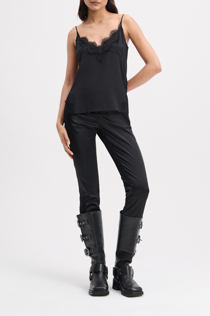 Dorothee Schumacher Seidentop mit Spitzendetails pure black