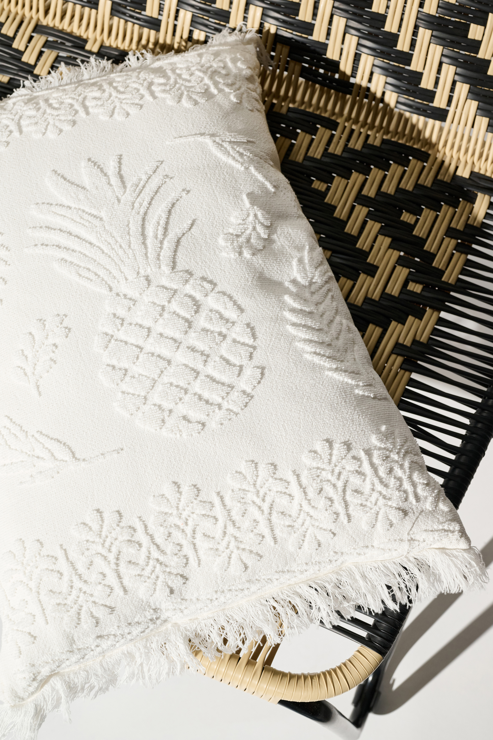 Dorothee Schumacher Kissen aus Baumwolle mit gewebtem Ananas-Jacquardmuster camellia white