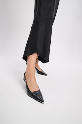 Dorothee Schumacher Pointy toe kitten heel slingbacks pure black