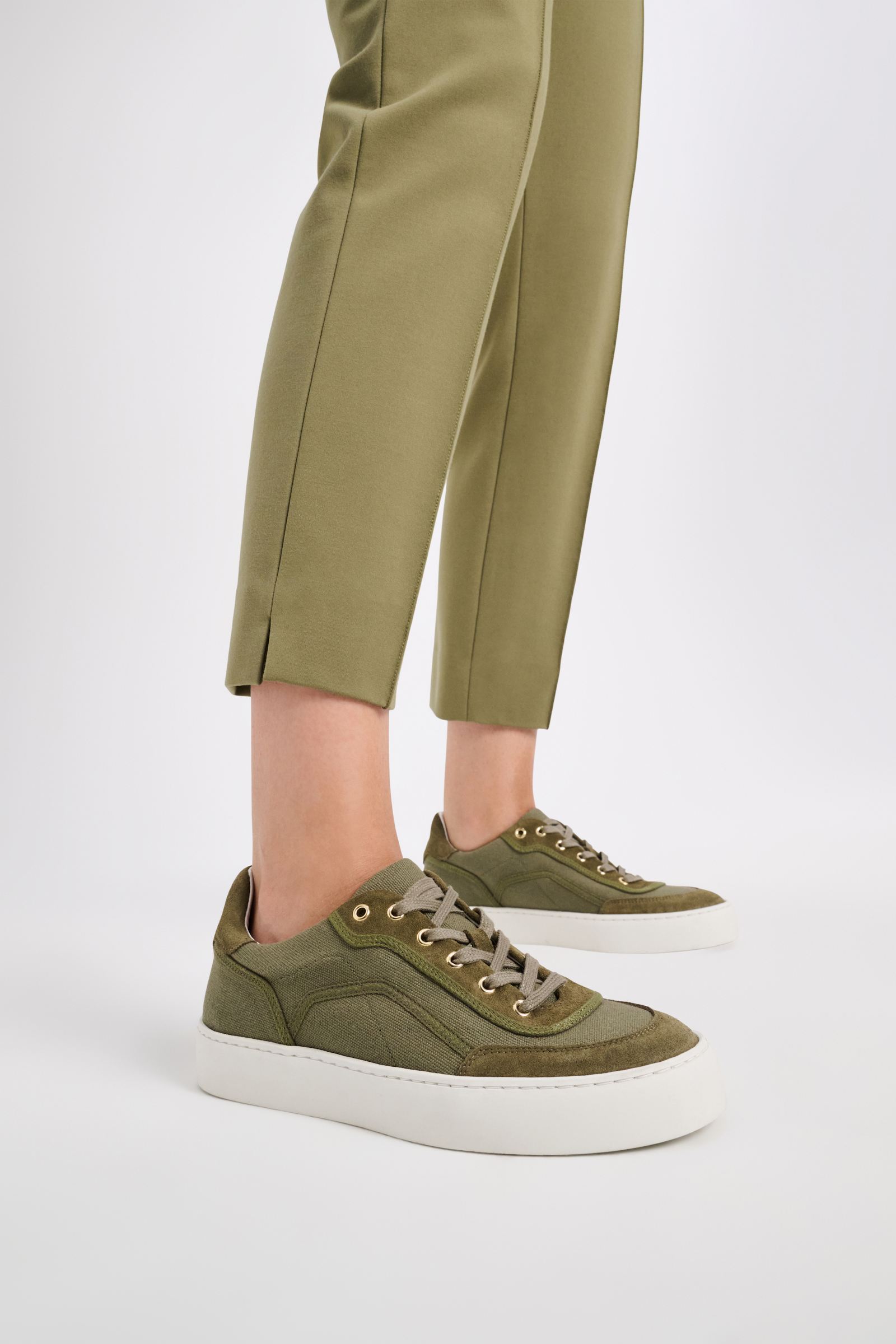 Dorothee Schumacher Low-top sneakers structured green