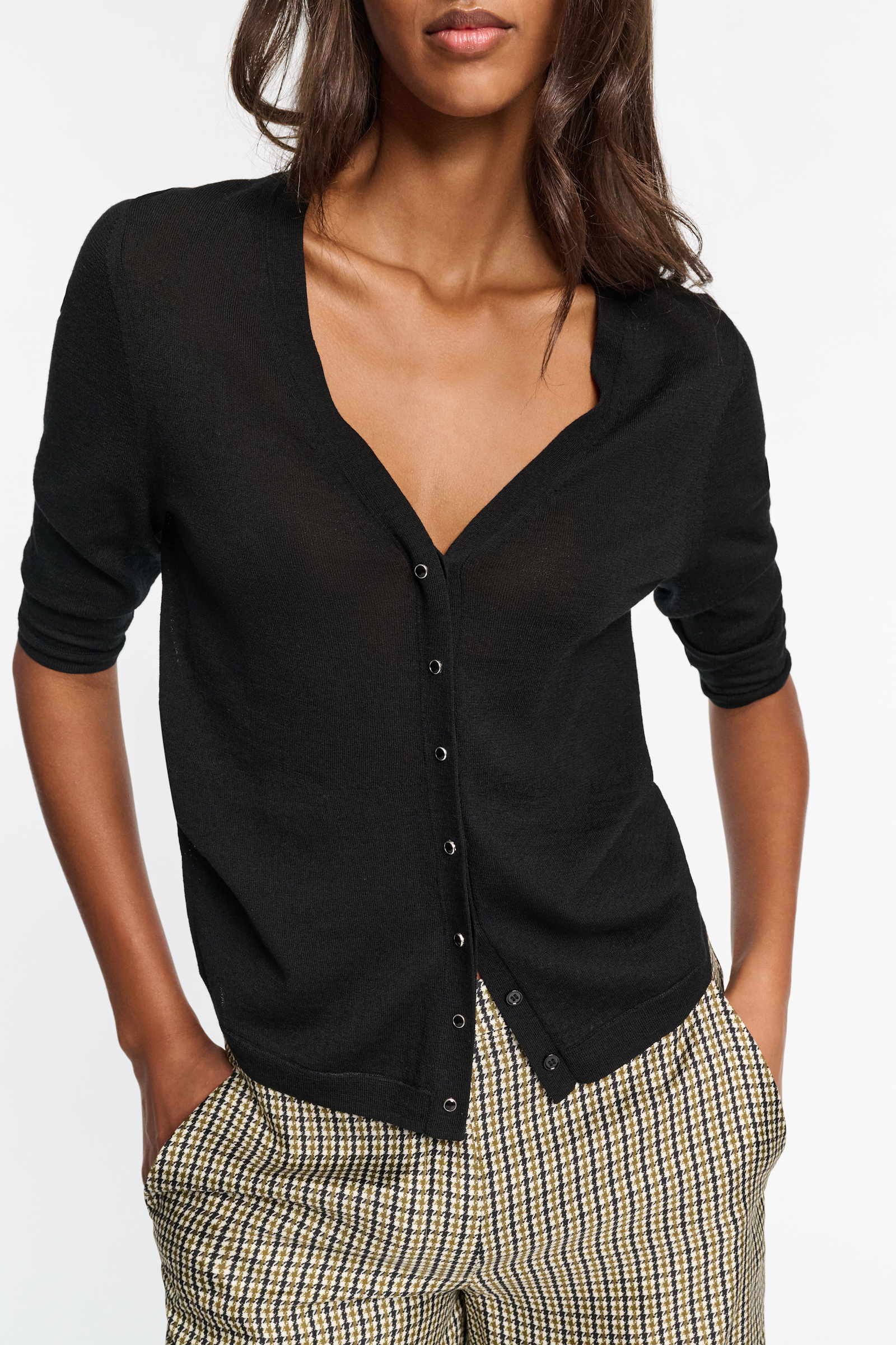 Dorothee Schumacher V-Neck Cardigan mit verkürztem Rücken pure black