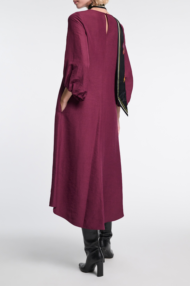 Dorothee Schumacher Kleid aus technischem Leinen burgundy