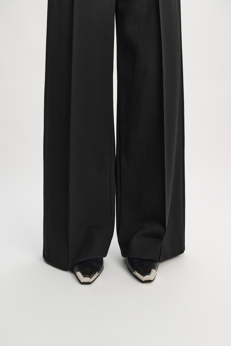 Dorothee Schumacher Wide leg pants in Punto Milano with Western details pure black