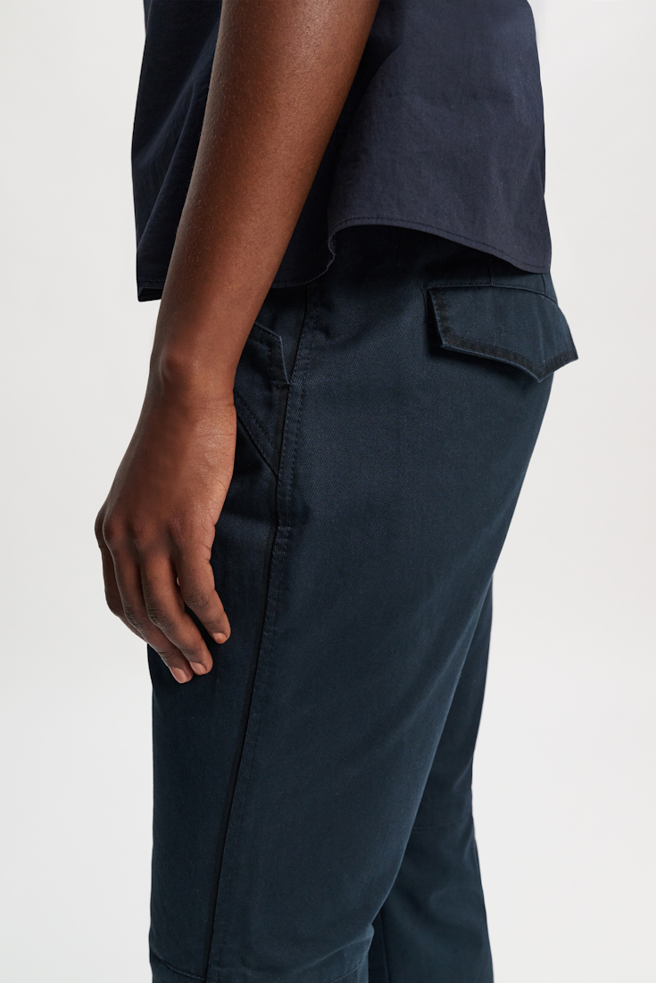 Dorothee Schumacher Flared cotton pants with painted edges midnight