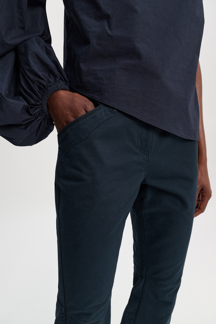 Dorothee Schumacher Flared cotton pants with painted edges midnight