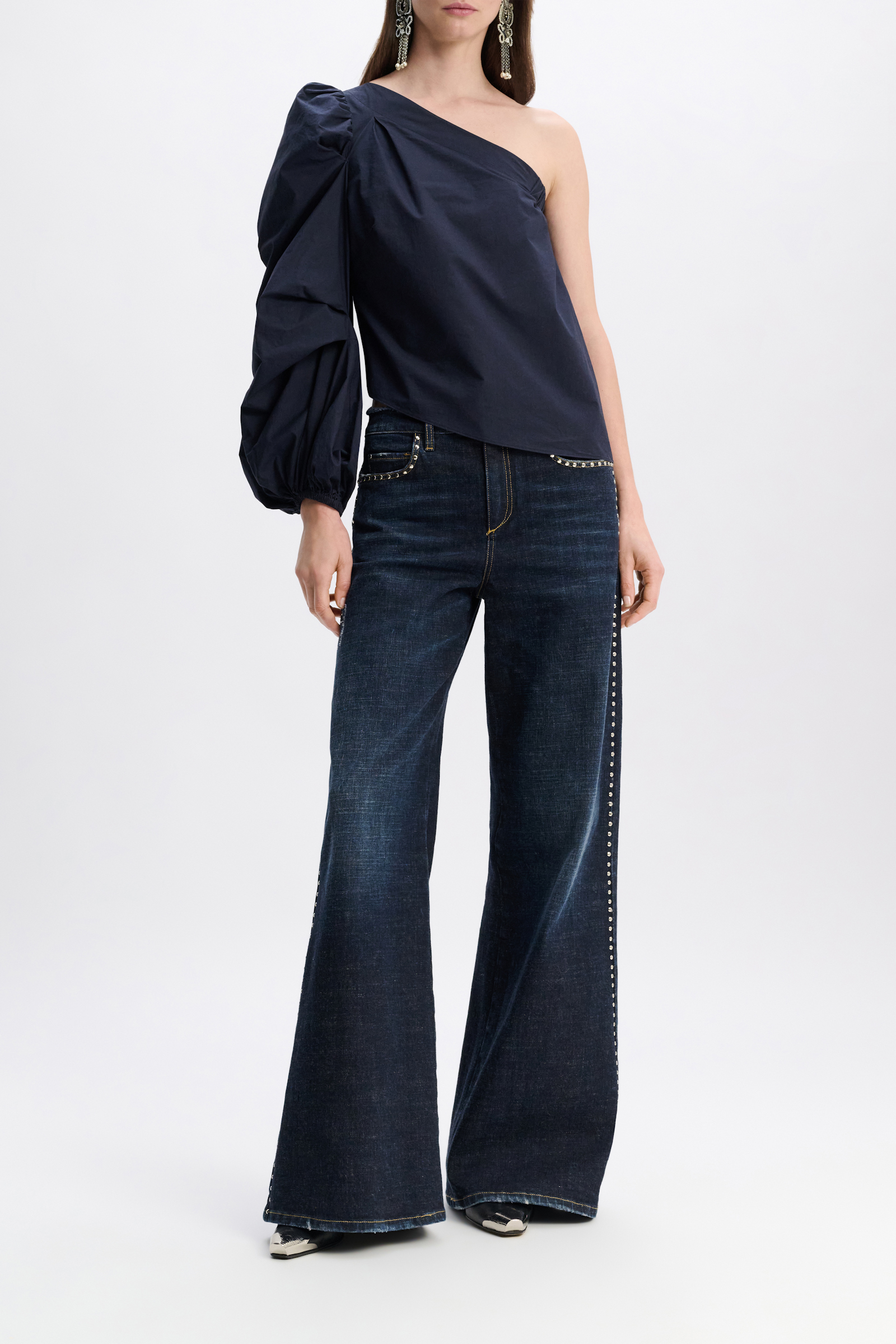 Dorothee Schumacher Asymmetric cotton-poplin top with voluminous long sleeve midnight