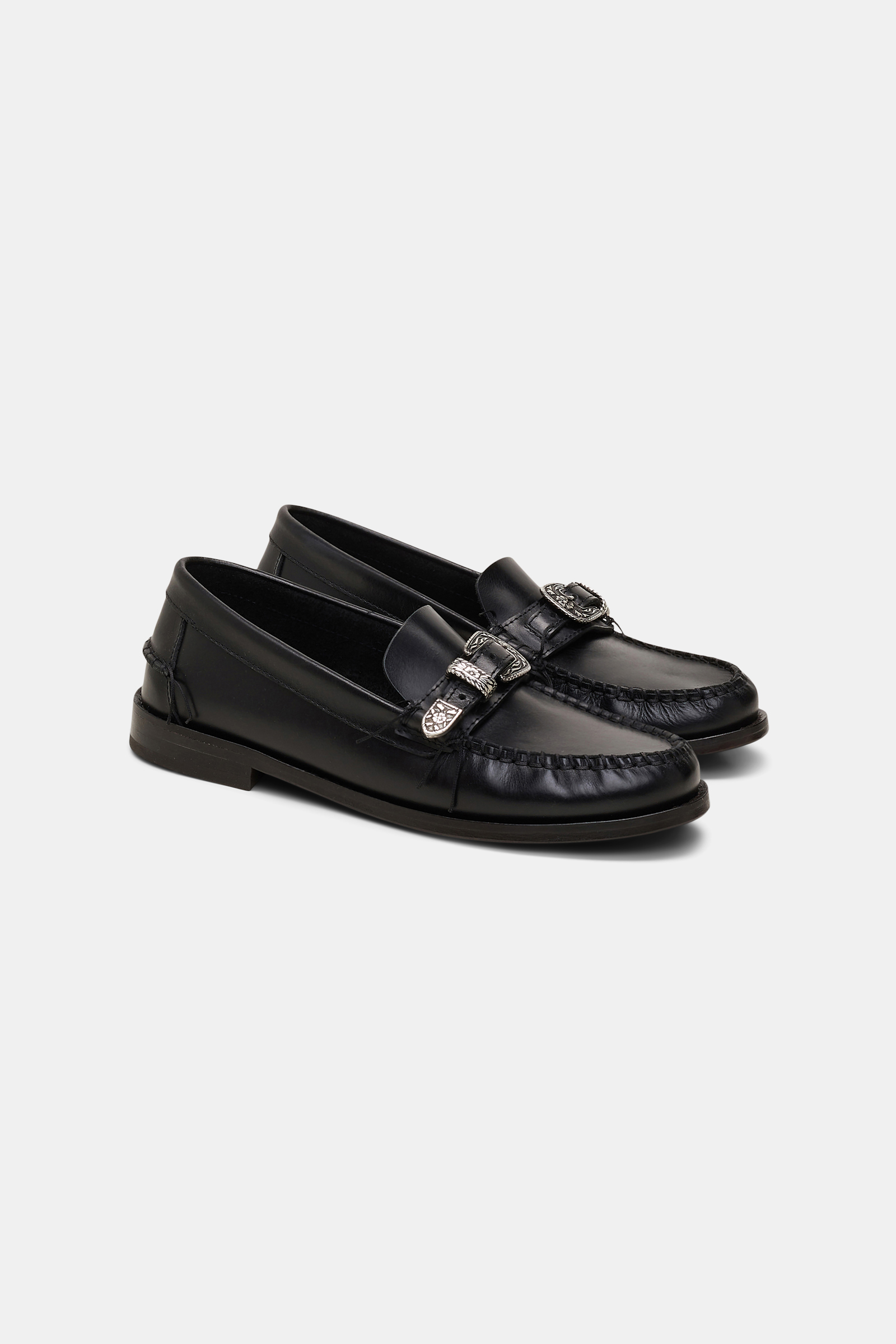 Dorothee Schumacher Loafer aus Kalbsleder mit Schließen und handgestickten Details pure black