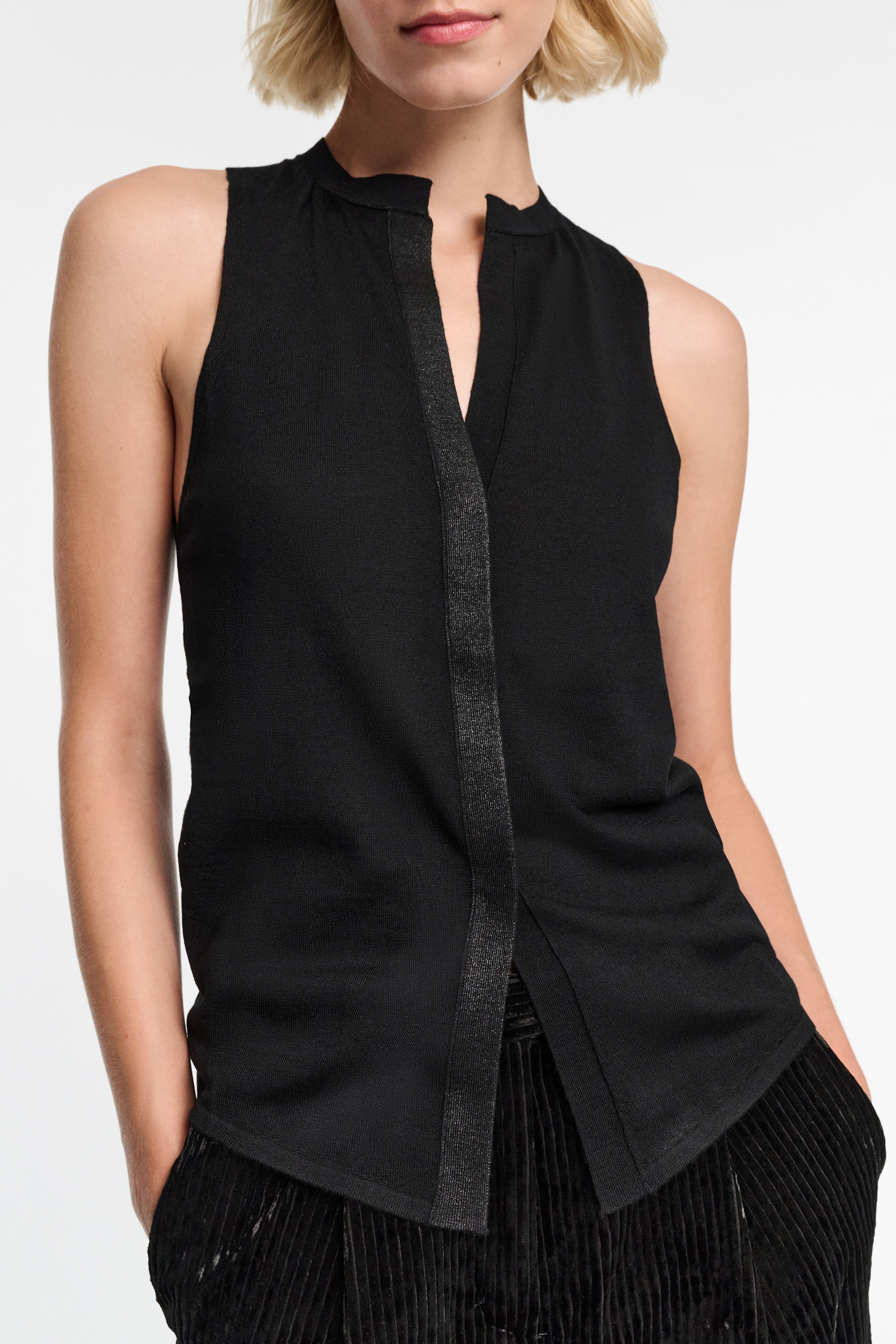 Dorothee Schumacher Gilet style top with foil print black