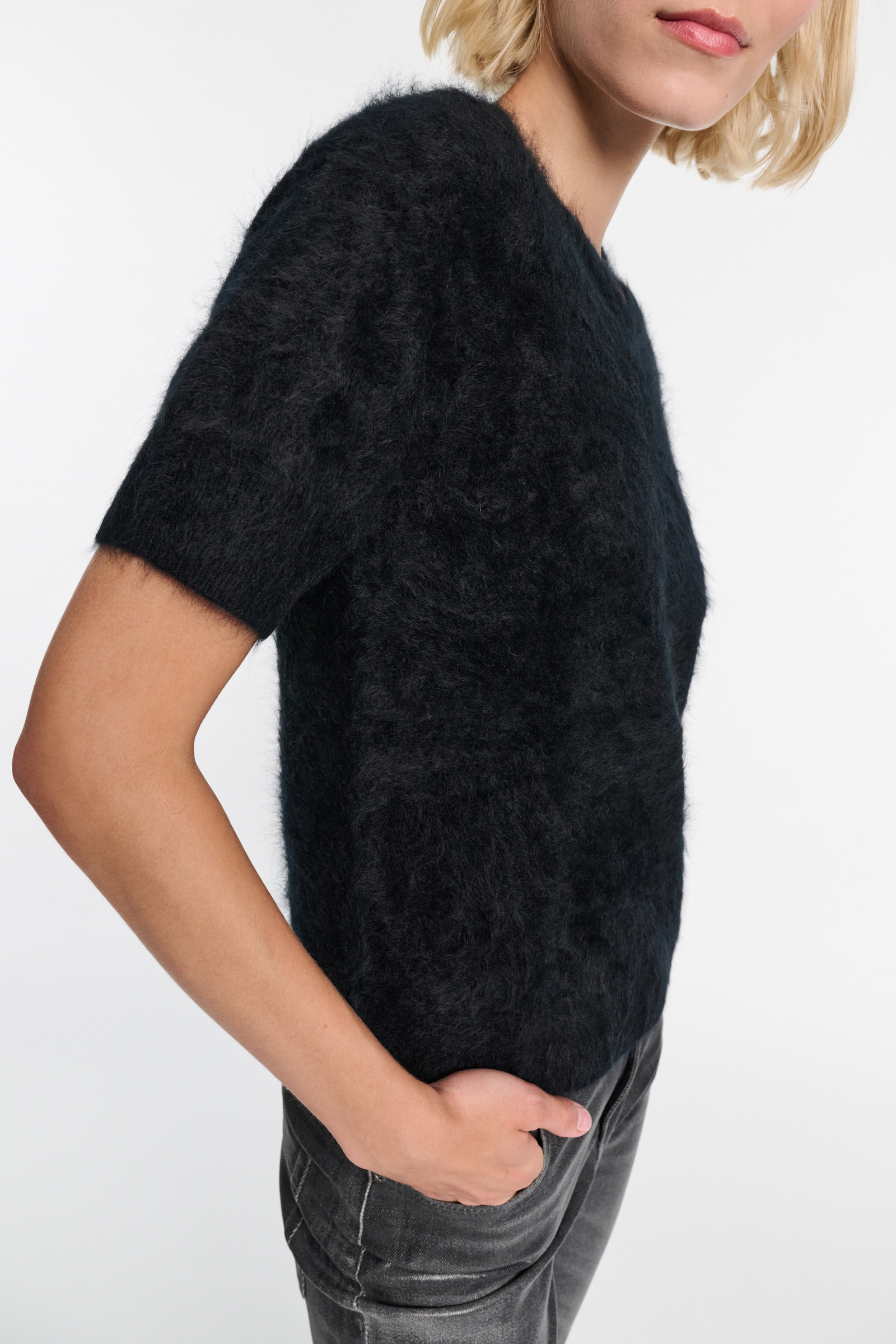 Dorothee Schumacher Besonders softer, fluffy Kaschmir-Pullover deep black