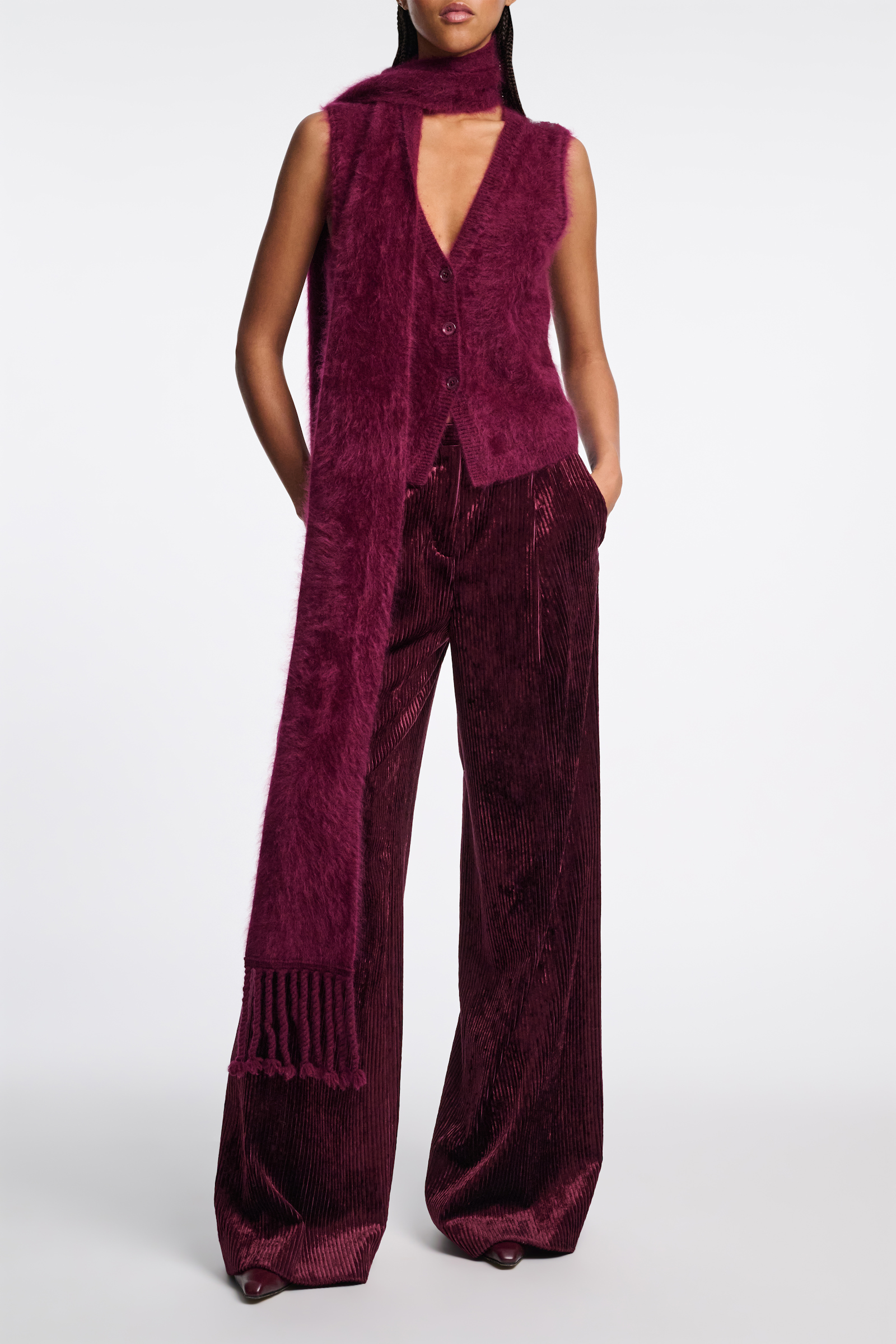 Dorothee Schumacher Cashmere scarf with twisted fringe burgundy