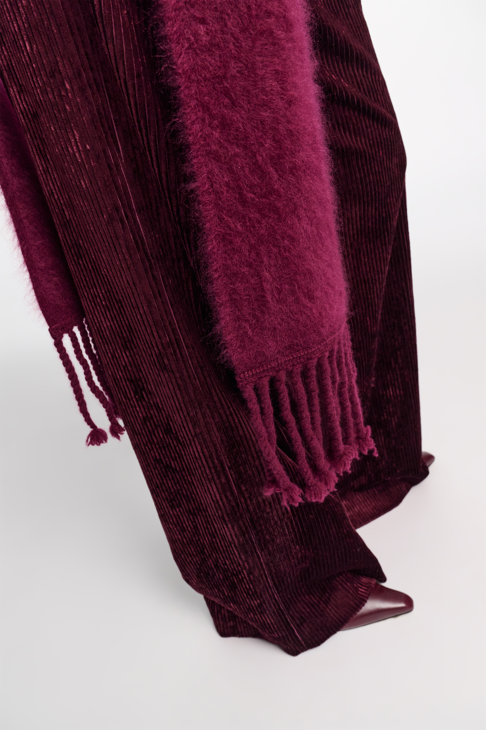 Dorothee Schumacher Cashmere scarf with twisted fringe burgundy