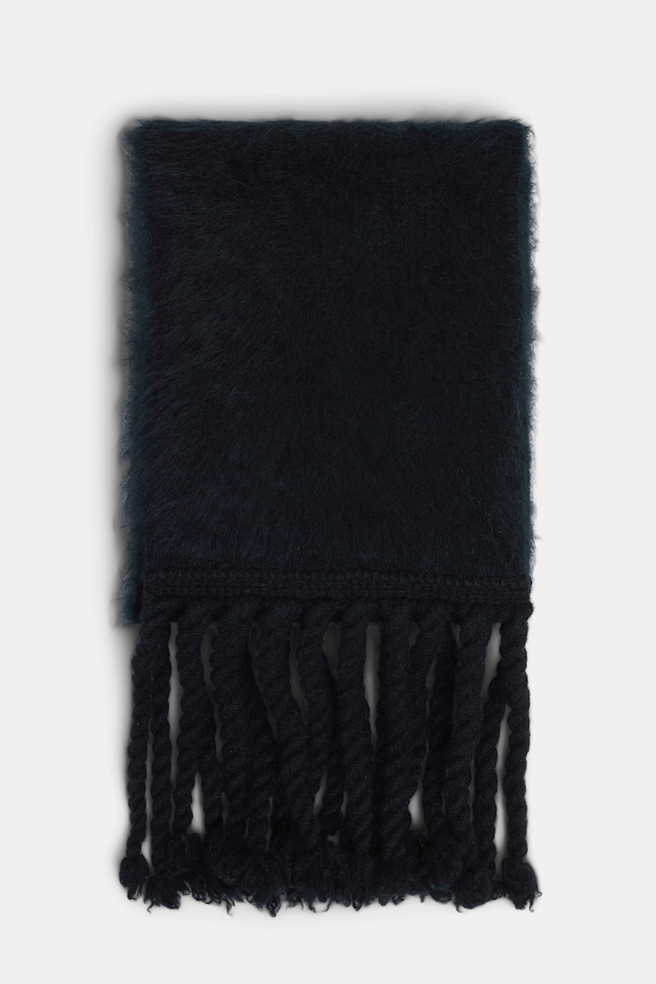 Dorothee Schumacher Cashmere scarf with twisted fringe black