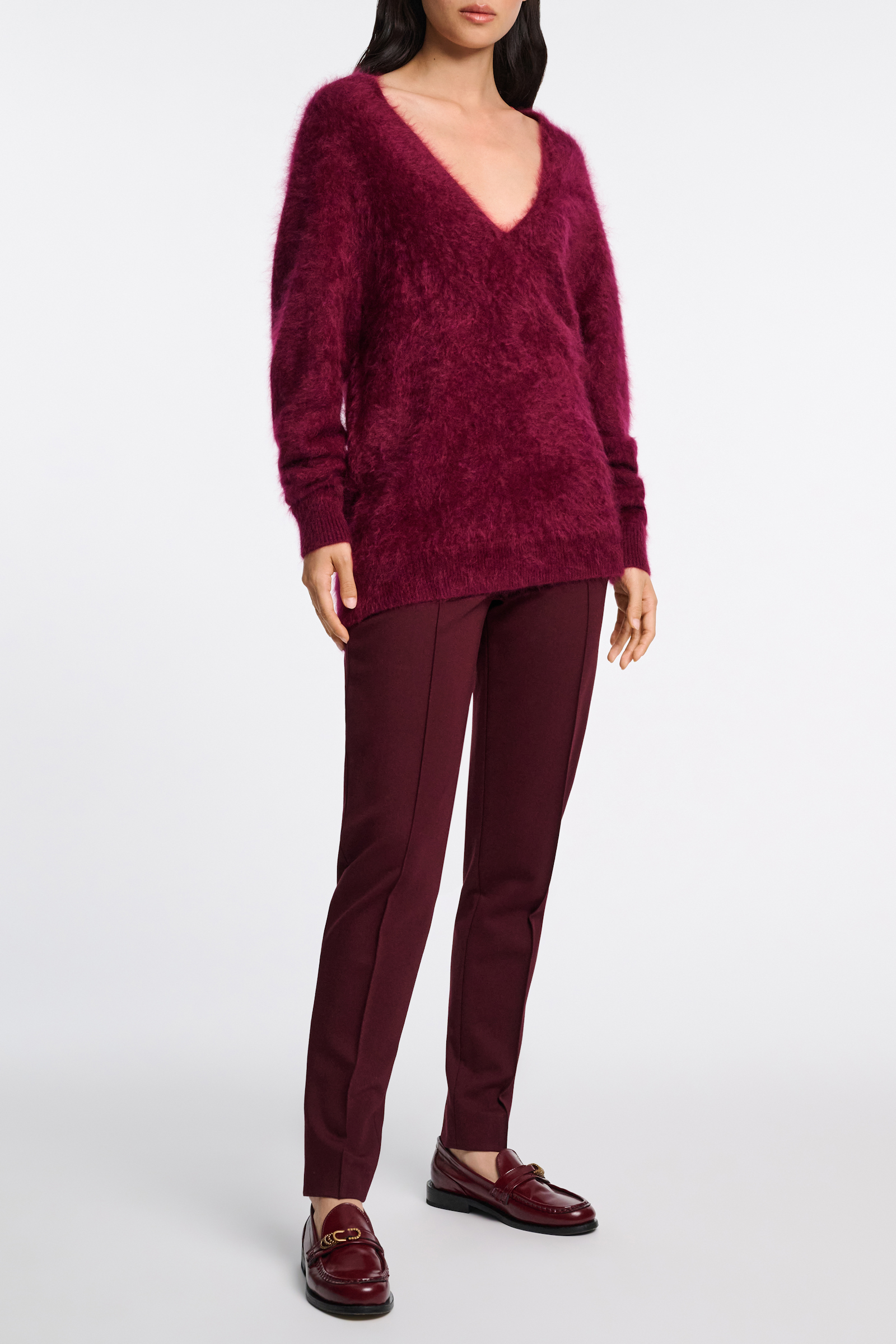 Dorothee Schumacher Fluffy knit cashmere V-neck pullover burgundy