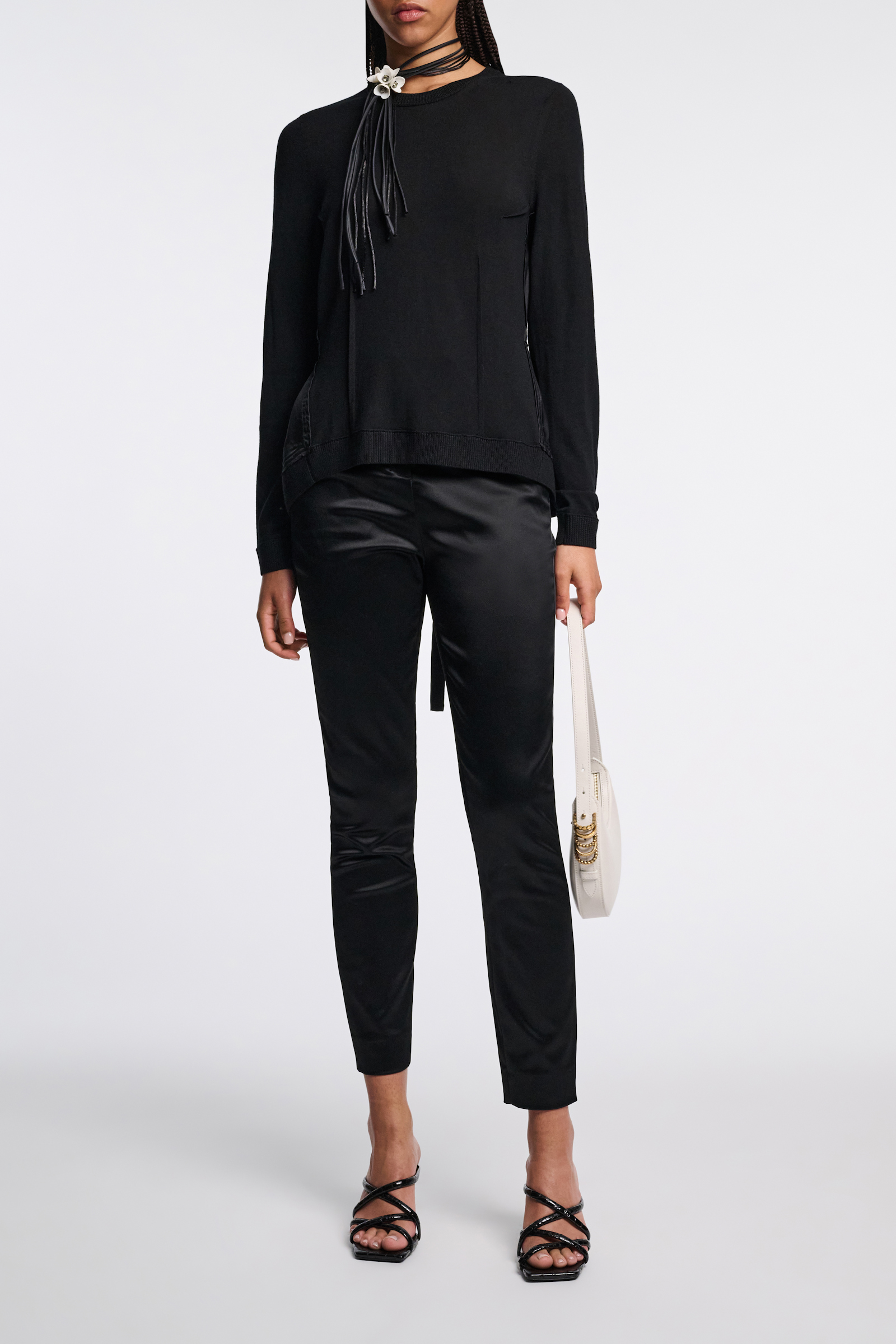 Dorothee Schumacher Merino Pullover mit Details aus Seidentwill deep black