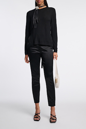 Dorothee Schumacher Merino Pullover mit Details aus Seidentwill deep black