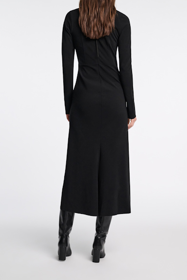 Dorothee Schumacher Kleid mit abgerundetem V-Ausschnitt deep black