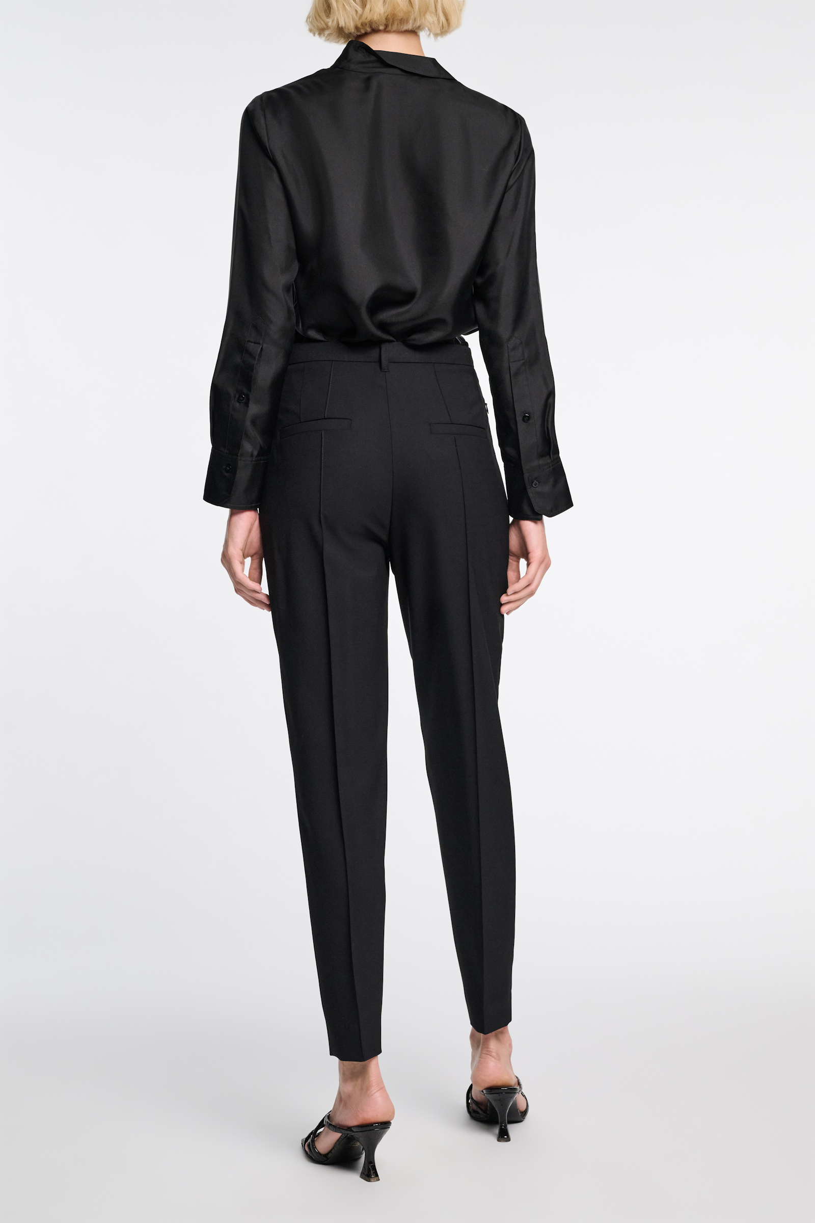 Dorothee Schumacher Stretch wool cigarette pants with piping black