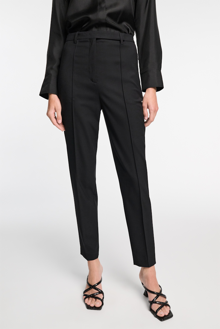 Dorothee Schumacher Stretch wool cigarette pants with piping black