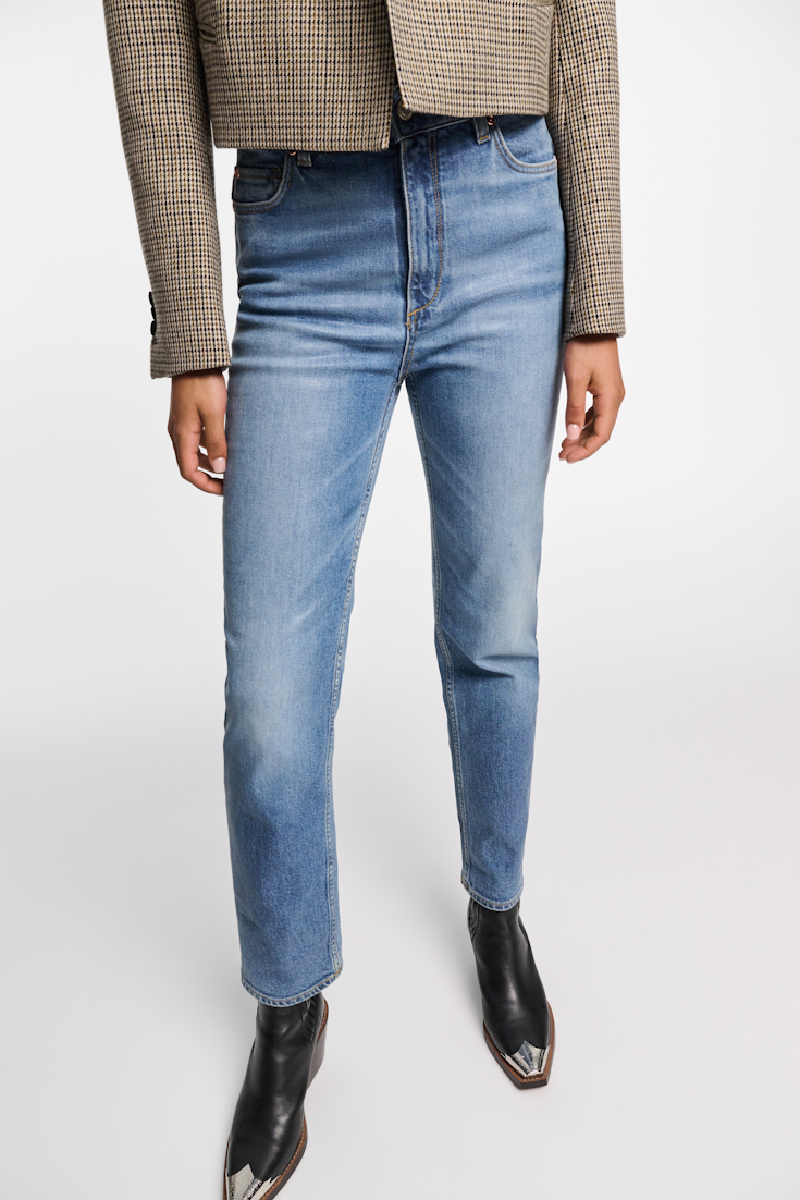 Dorothee Schumacher Straight leg jeans with under-glass effect cozy blue