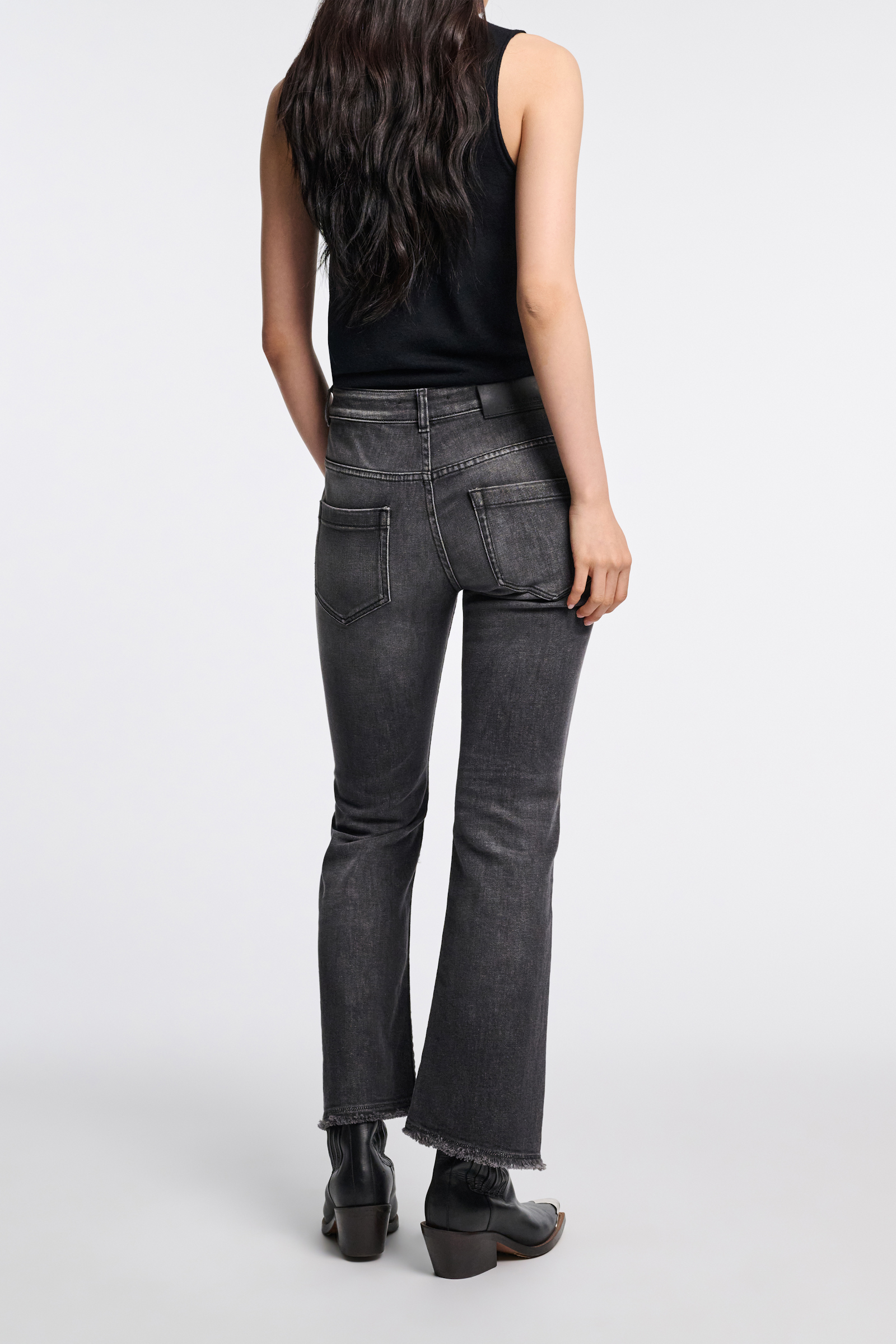 Dorothee Schumacher Cropped flared jeans structured grey