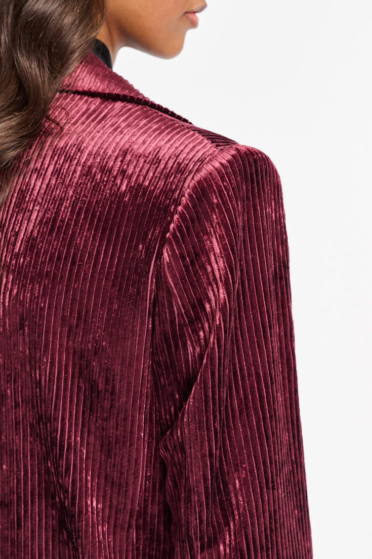 Dorothee Schumacher Blazer aus softem Cord dark burgundy