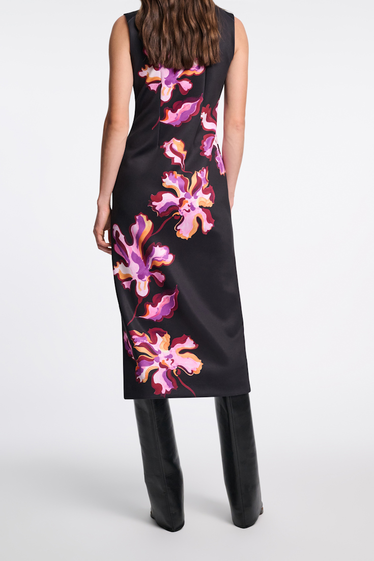 Dorothee Schumacher Printed neoprene sheath dress flame flower black/purple