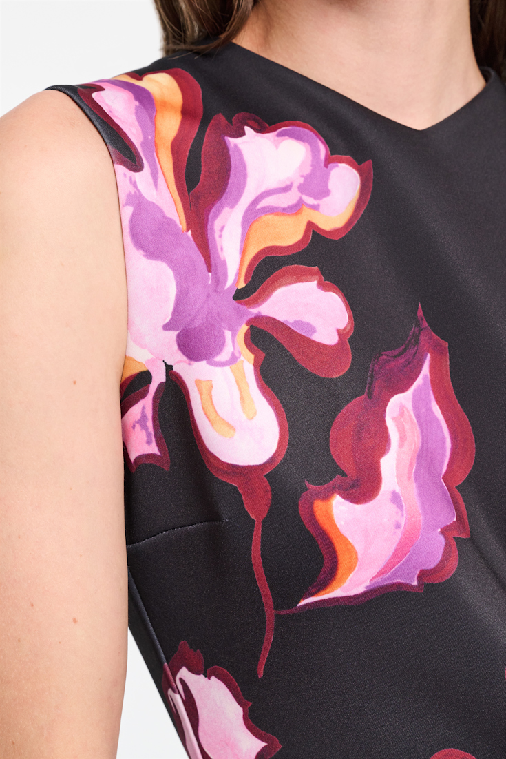 Dorothee Schumacher Bedrucktes Kleid aus Neopren flame flower black/purple