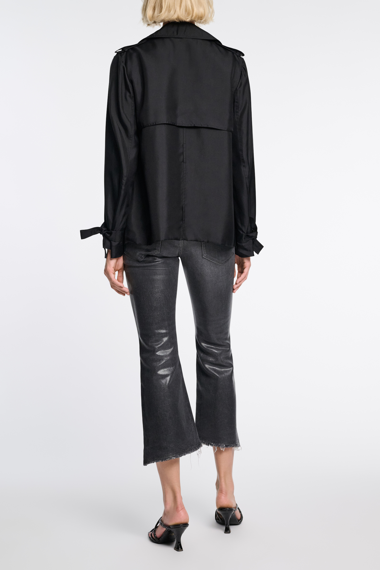 Dorothee Schumacher Bluse im Trenchcoat-Style aus Seidentwill deep black