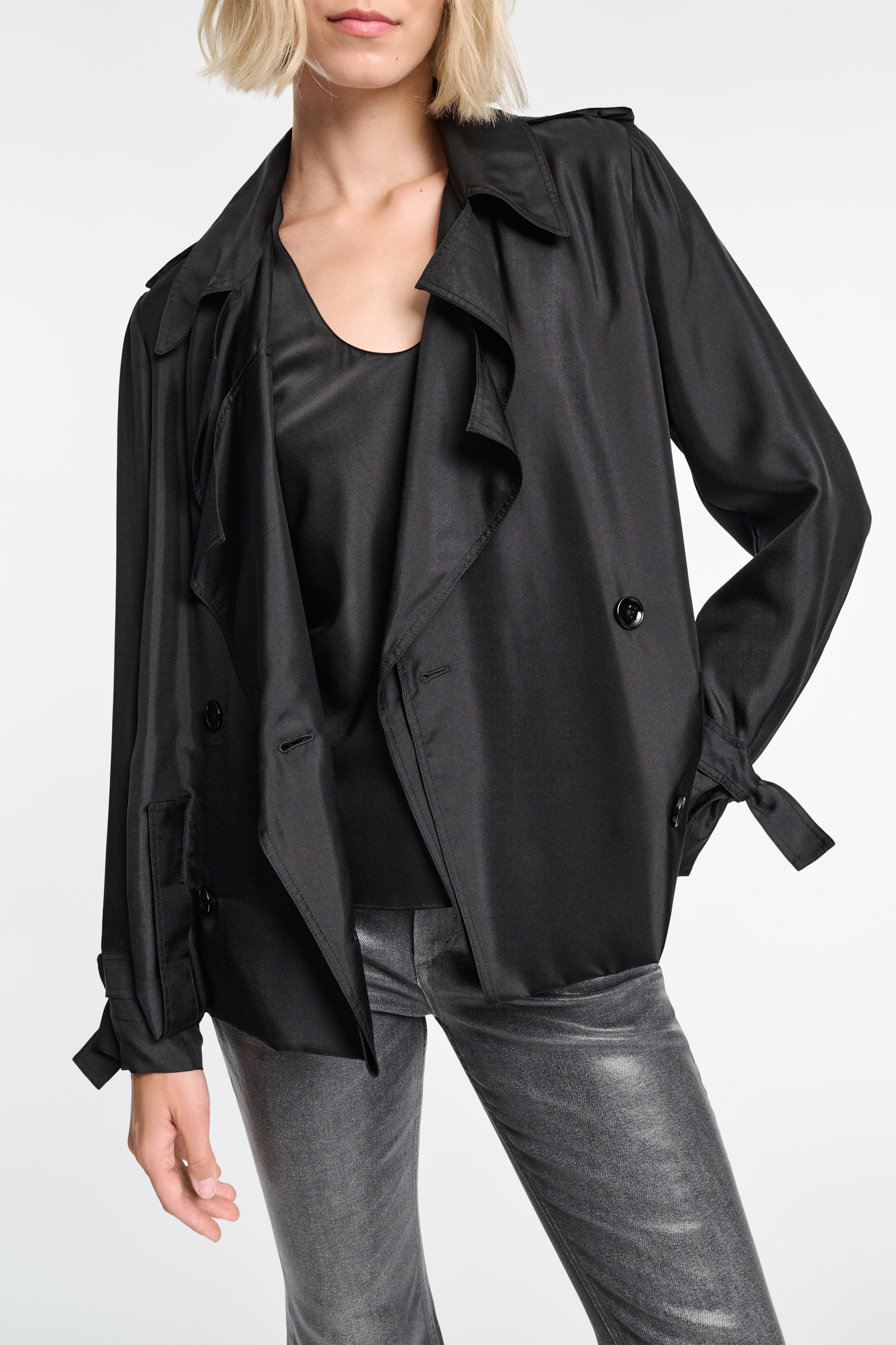 Dorothee Schumacher Bluse im Trenchcoat-Style aus Seidentwill deep black