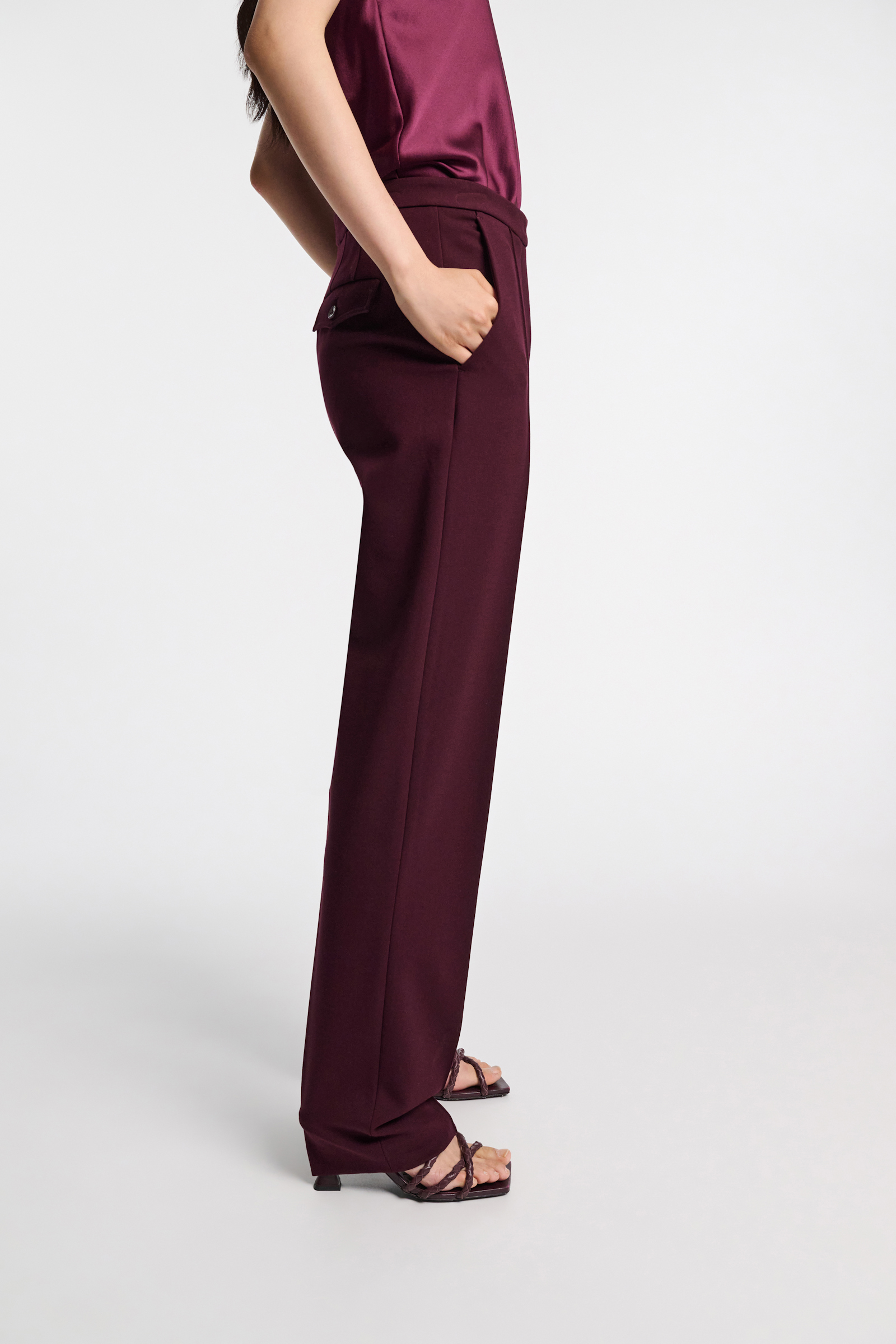 Dorothee Schumacher Lässige Hose aus Punto Milano dark burgundy