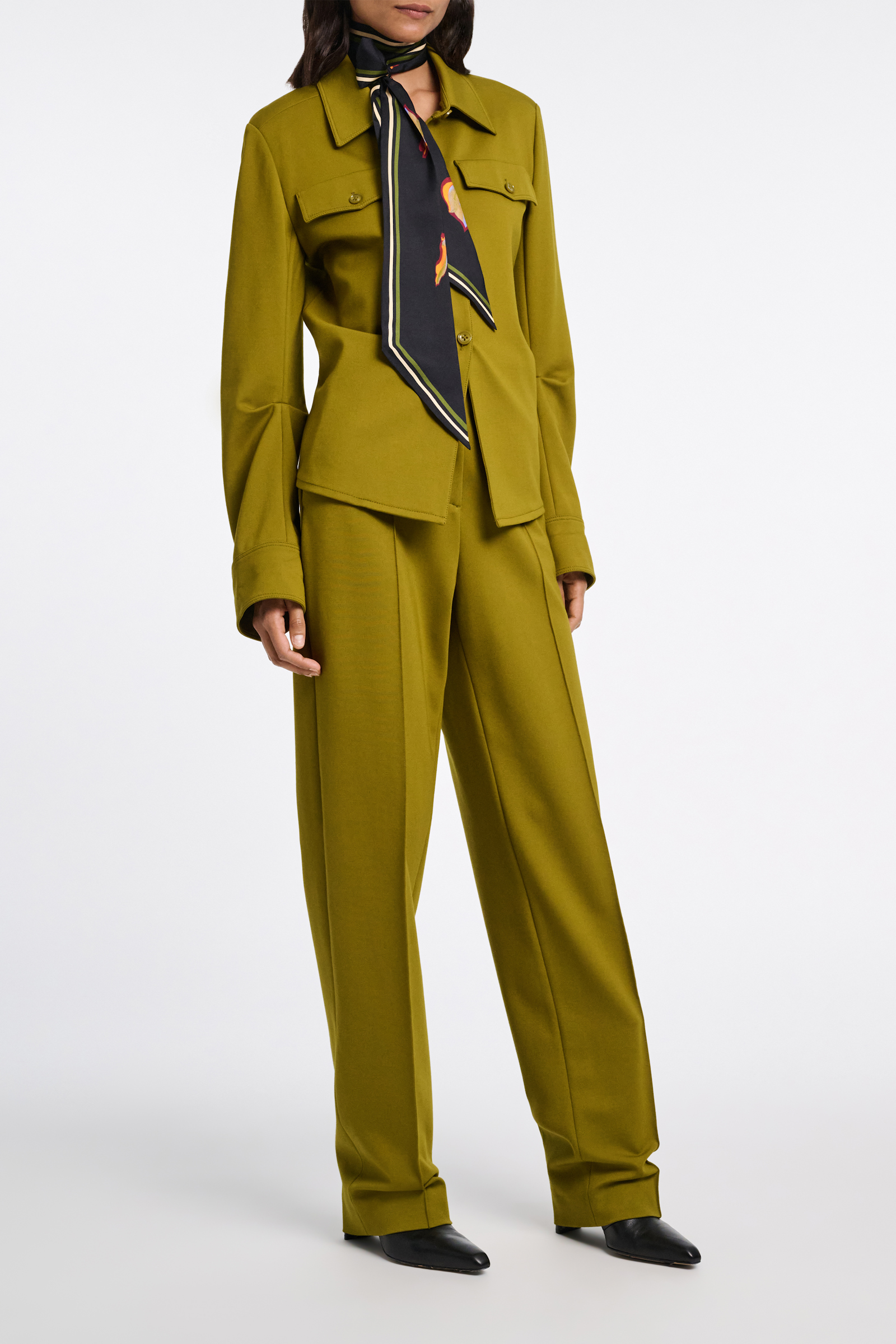 Dorothee Schumacher Casual pants in Punto Milano leguan green