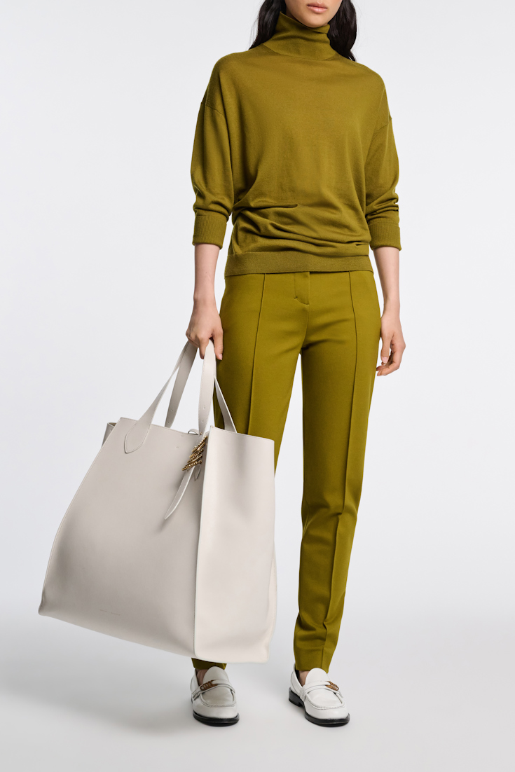 Dorothee Schumacher Cigarette pants in Punto Milano leguan green