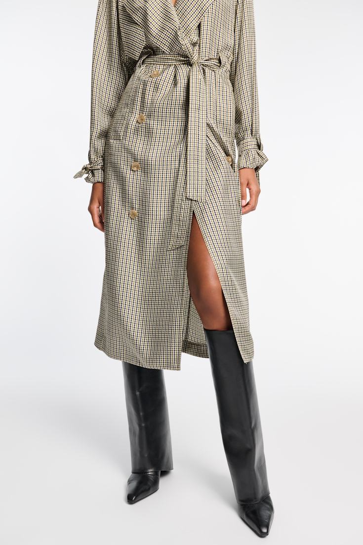 Dorothee Schumacher Double-breasted trench coat dress in printed silk twill pepita mix khaki