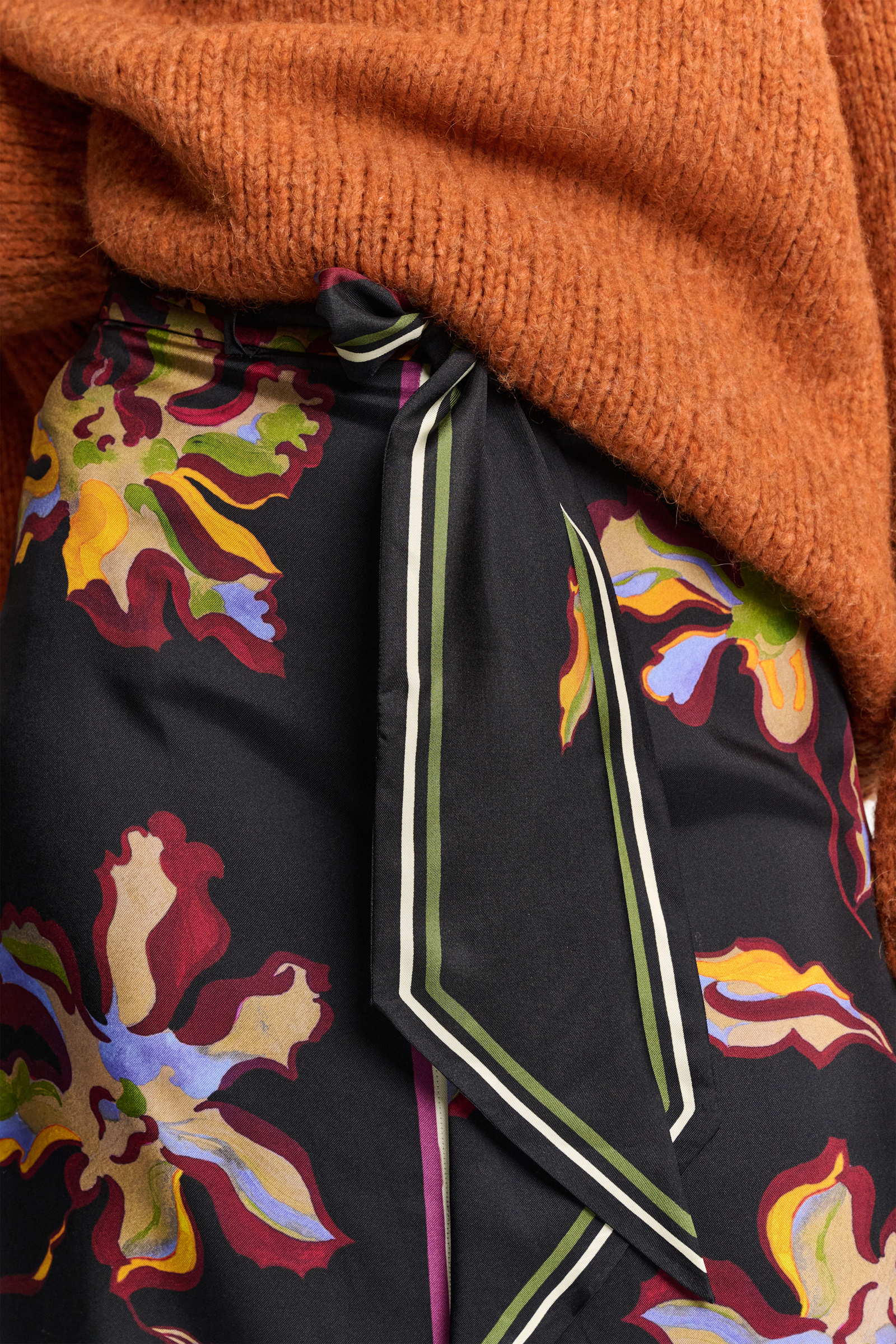 Dorothee Schumacher Flower print silk twill skirt flame all over print