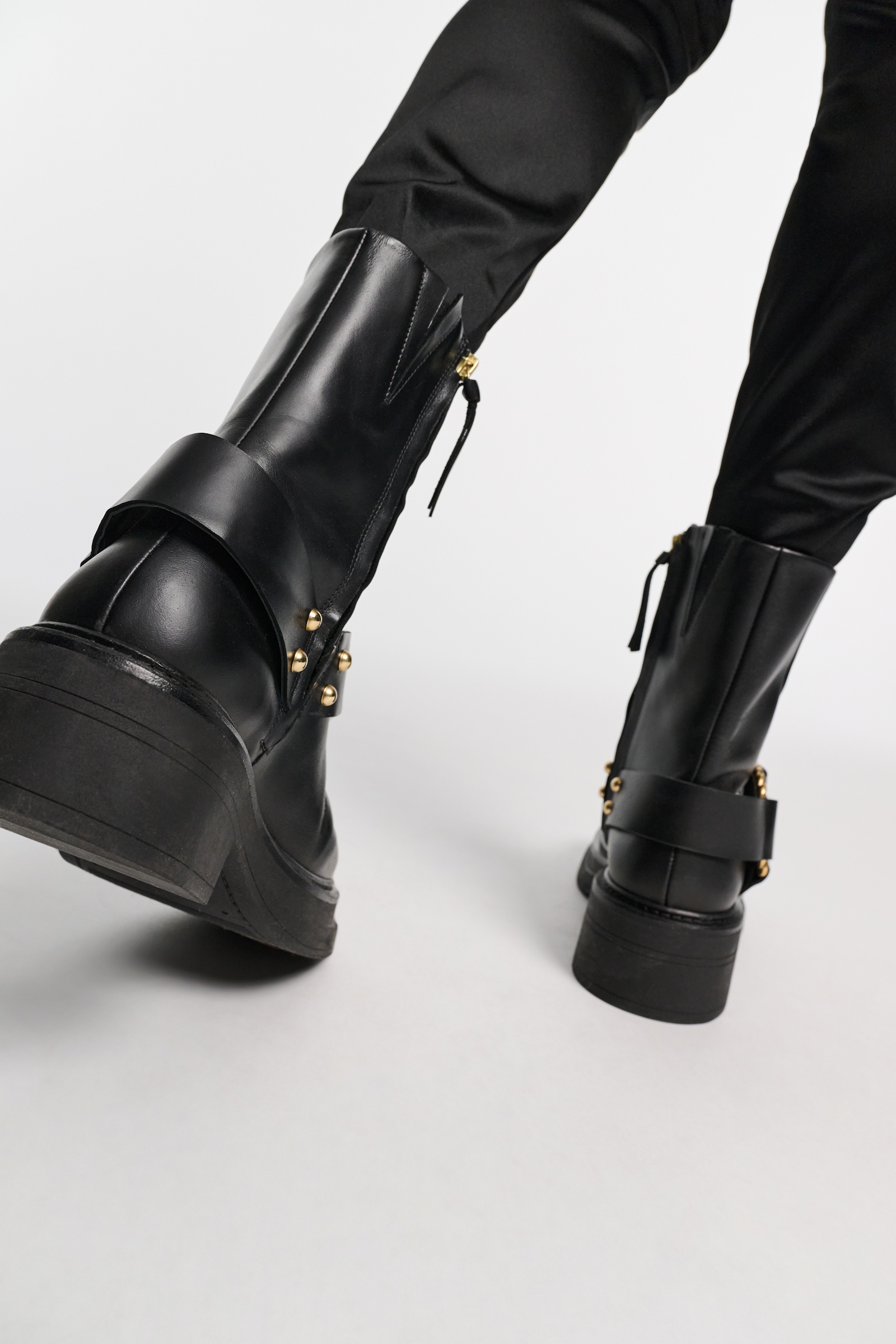 Dorothee Schumacher Short biker boots with twisted D-ring detail black