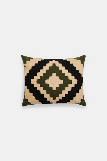 Dorothee Schumacher Small cushion with graphic diamond pattern cream-olive graphic