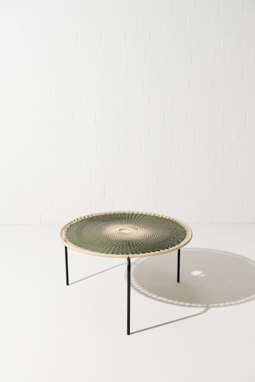 Dorothee Schumacher Großer handgeflochtener Coffee Table verde militar beige mix