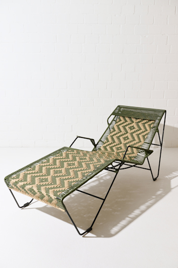 Dorothee Schumacher Handwoven sunlounger verde militar beige mix