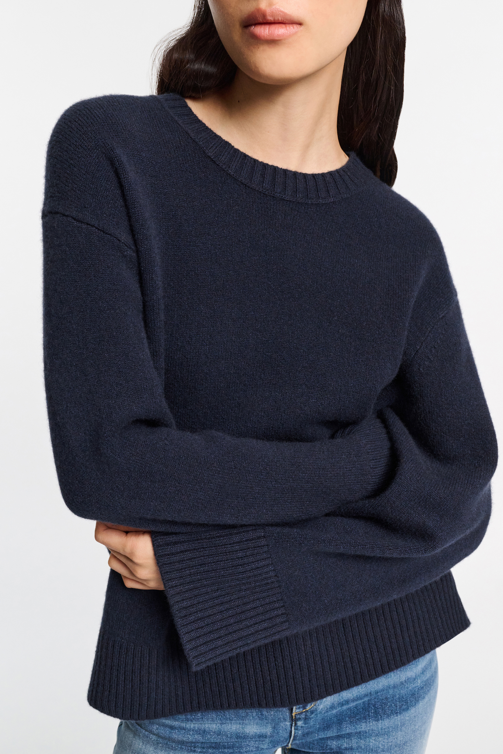 Dorothee Schumacher Soft cashmere-blend round neck pullover dark navy