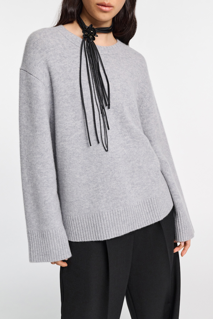 Dorothee Schumacher Soft cashmere-blend round neck pullover marble grey